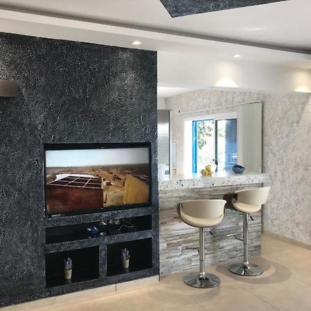 2 Bedroom Apartment-Mediterranean Type Пафос Екстериор снимка